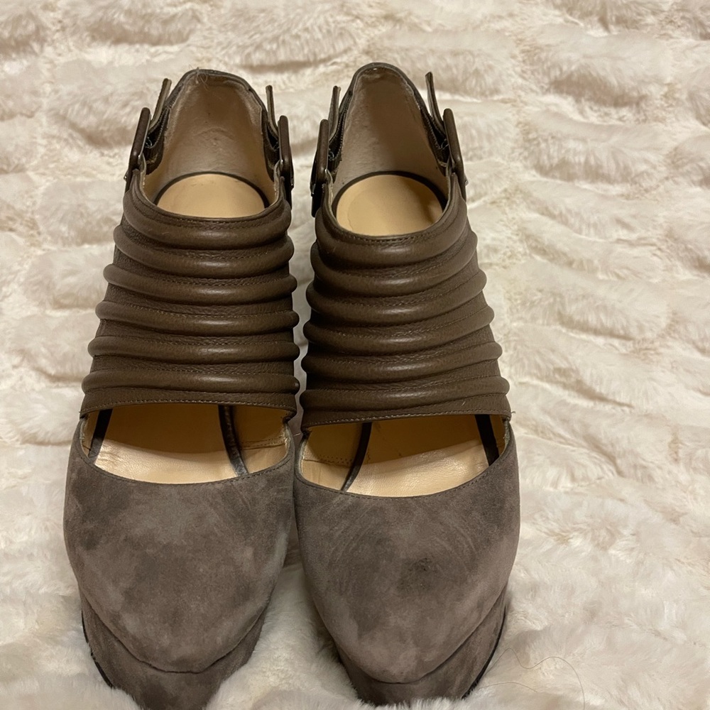 Christian Louboutin Bye Bye 160 Veau velour/Calf - EUC. Size 37 - Picture 6 of 6